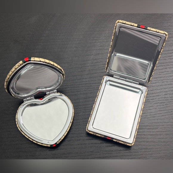 Colorful Patterned Compact Mirrors - Picture 4 of 6